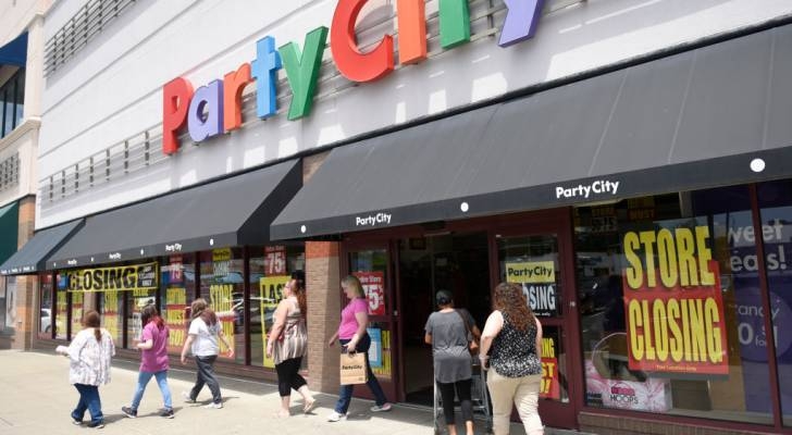 Retailers expected to close 15,000 stores this year — here's why and what shoppers need to know