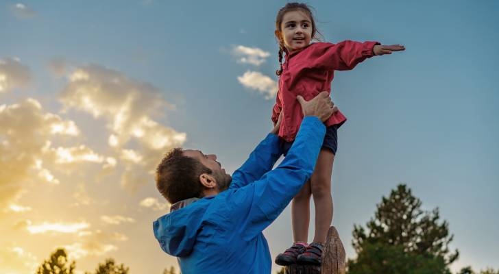 Here's the net worth you need to be in the top 10% of Americans — why it's a lot higher than you might think