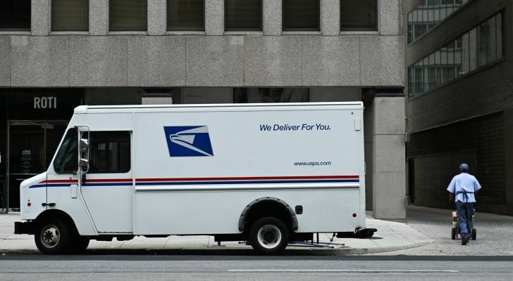 Former USPS worker pleads guilty to stealing credit cards, checks from the mail — how to protect yourself