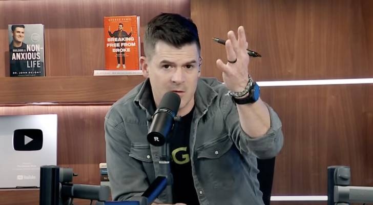 Arizona man called into The Ramsey Show for advice on how to protect his family in case of ‘societal collapse'