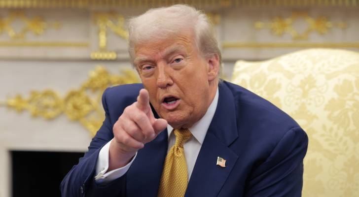 Trump warns of 'Great Depression' if court rules against tariffs, 'no way' US can recover. Keep your cash safe