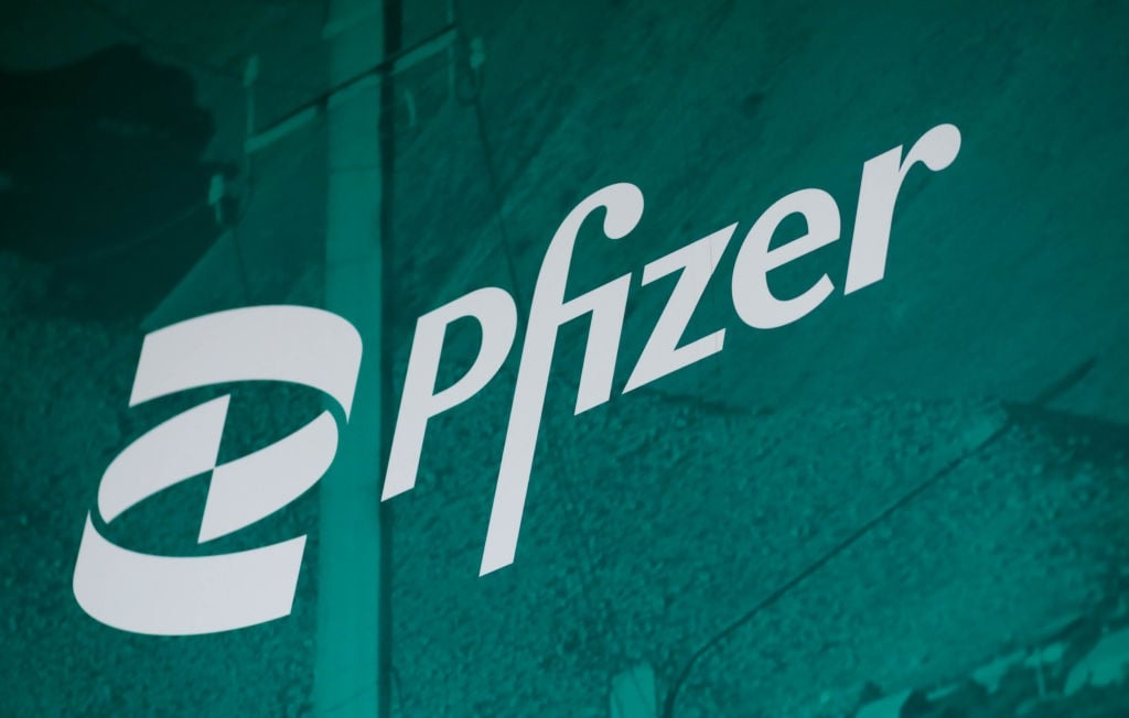 Wondering if Pfizer's 7.6% Dividend Yield Is Sustainable? Here's What You Need to Know.