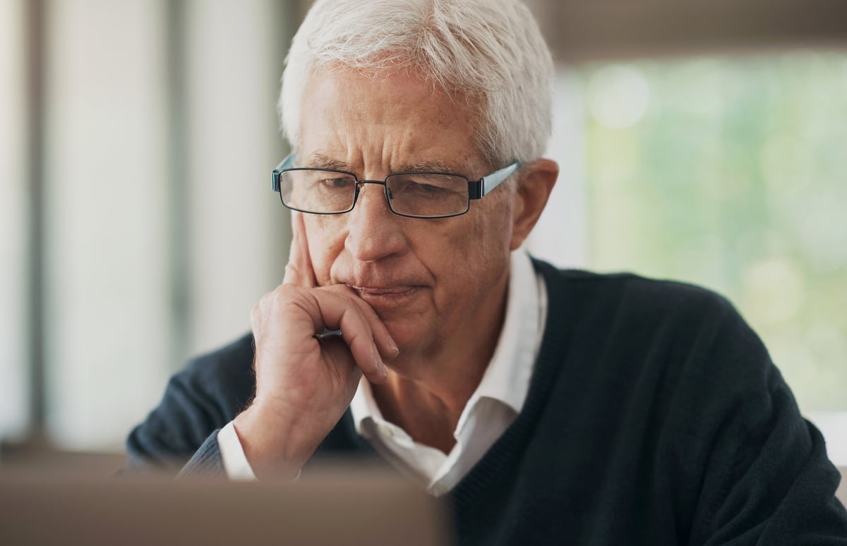 Thinking About Buying Dividend Stocks During the 2025 Nasdaq Bear Market? Consider These Risks First.