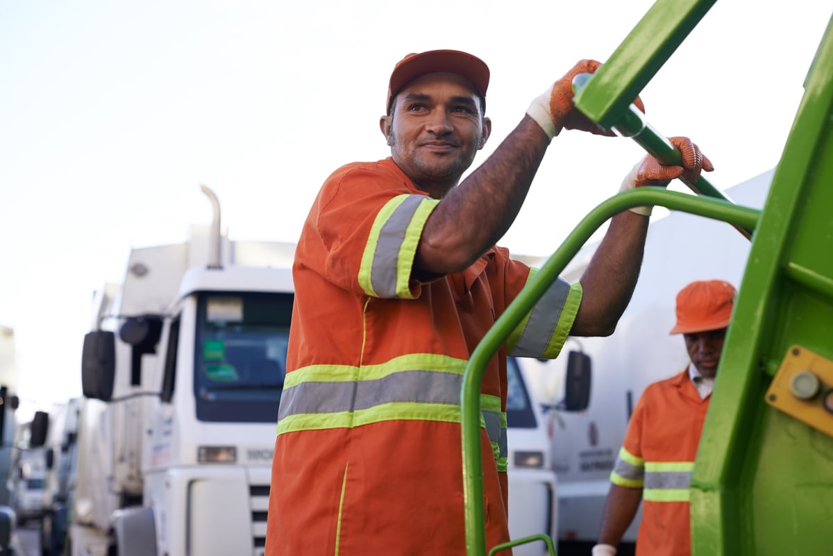 3 Dividend-Paying Growth Stocks to Double Up on and Buy in August