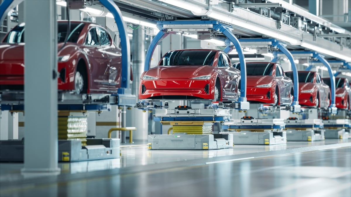 Ford CEO Jim Farley Says "There Are No Guarantees" With New $5 Billion EV Investment. Is Ford Stock a Risk Worth Taking for Investors?
