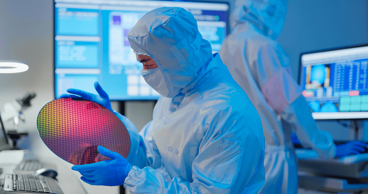Better Artificial Intelligence Stock: ASML vs. AMD