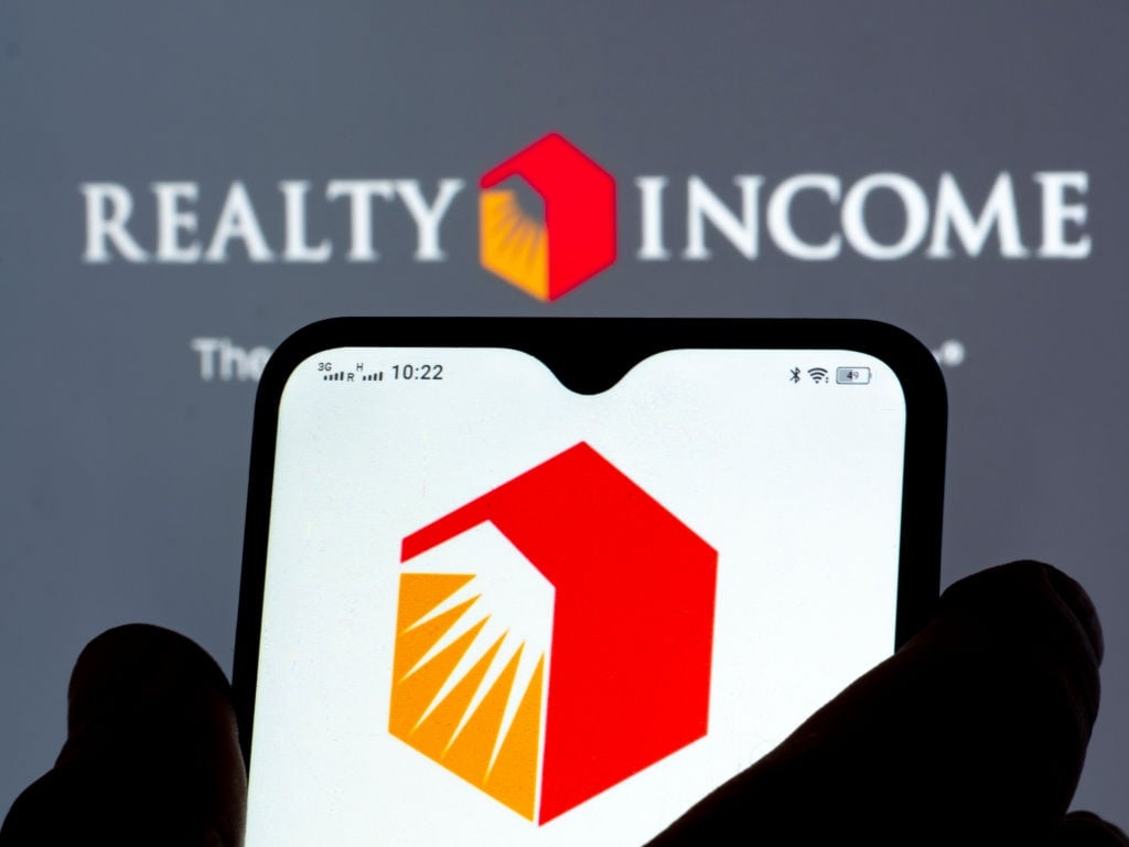 Investing $50,000 in This Ultra-High-Yield Dividend Stock Could Generate $2,865 in Annual Passive Income