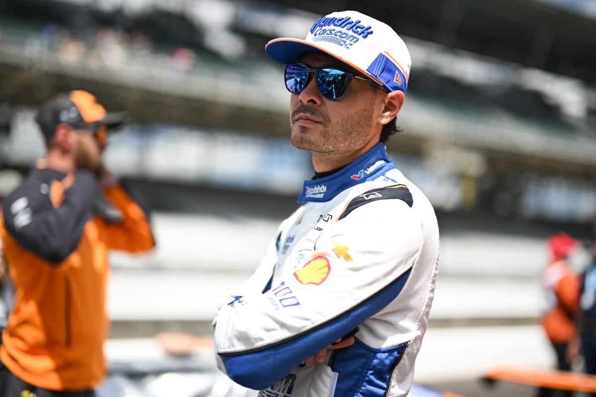 Kyle Larson challenges IndyCar drivers to try 'the double' in NASCAR