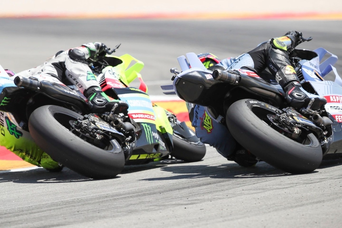 Rubbing elbows at 200 mph: See the dramatic dogfight at MotoGP Aragon GP
