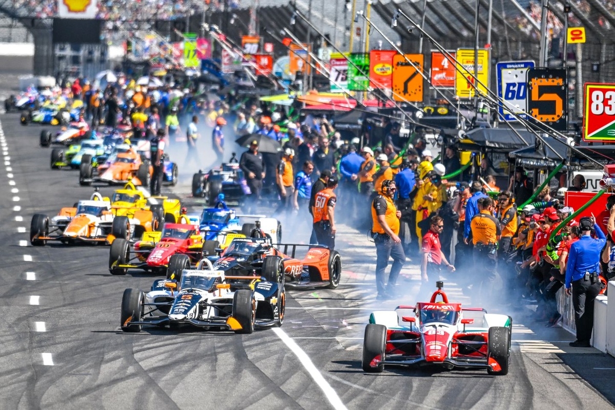 Josef Newgarden and team win Pit Stop Challenge in all-Penske final