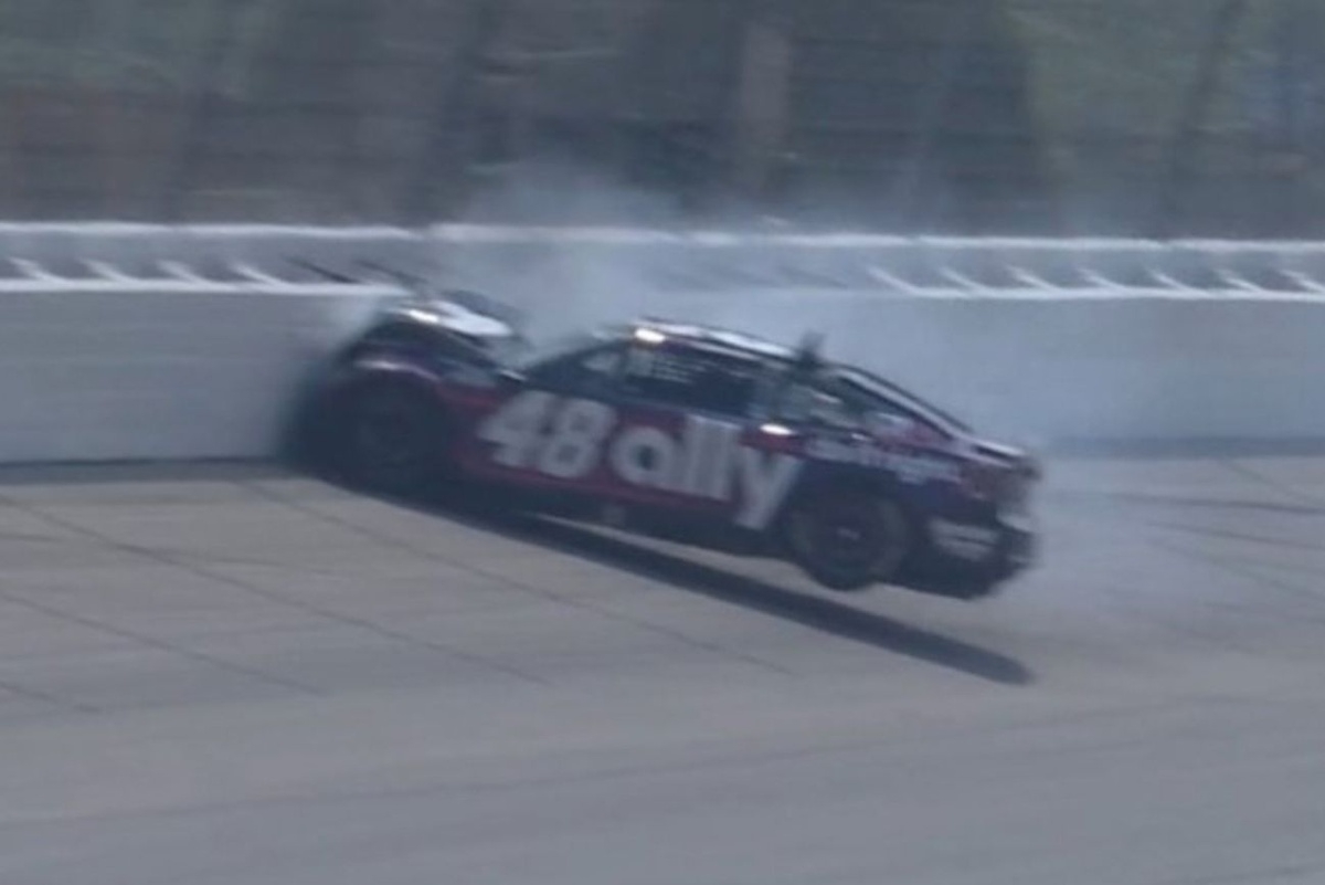 Alex Bowman unhurt after massive hit that red flags Michigan Cup race