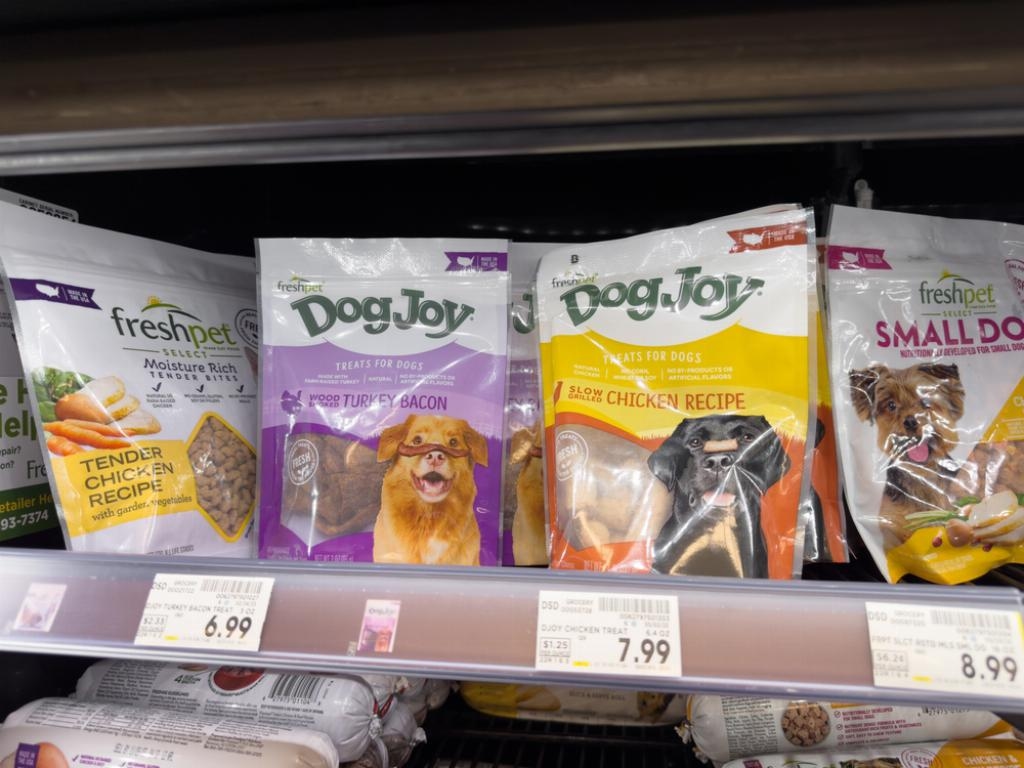 Freshpet Eyes 'Outsized' Growth Ahead Despite Dog Food Category Headwinds; Shares Rise Intraday