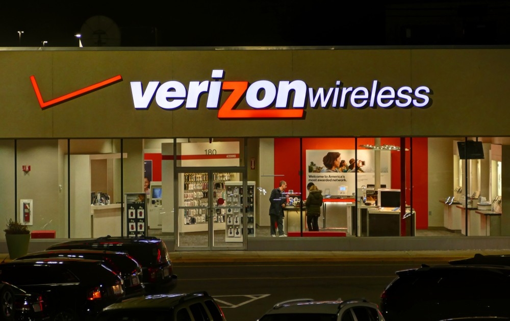 Verizon Raises 2025 Earnings Outlook Following Quarterly Beat; Postpaid Phone Subscribers Unexpectedly Decline