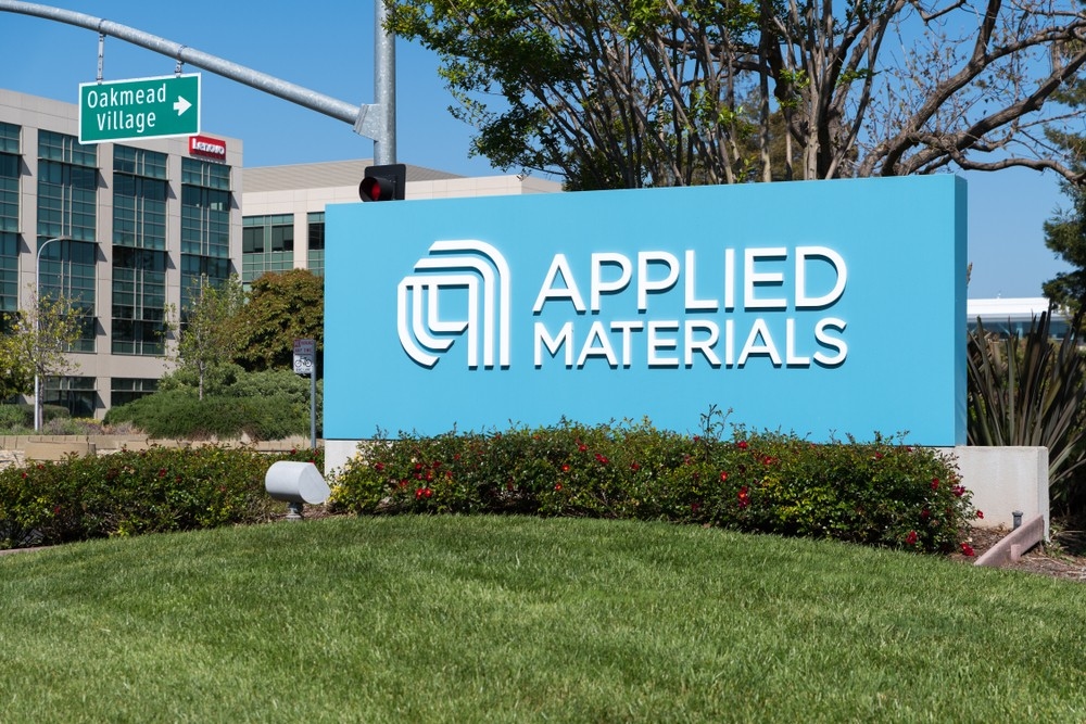 Applied Materials Tops Third-Quarter Views, Offers Downbeat Outlook