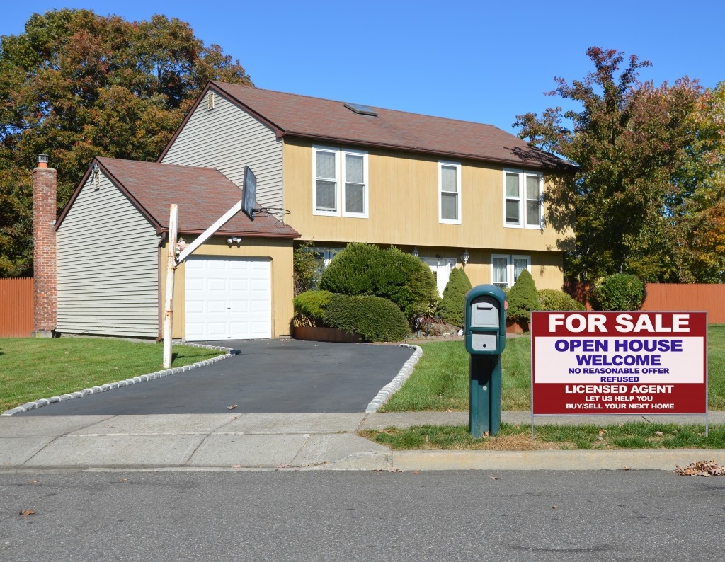 Existing-Home Sales Fall More Than Expected as Prices Hit June Record, NAR Data Show