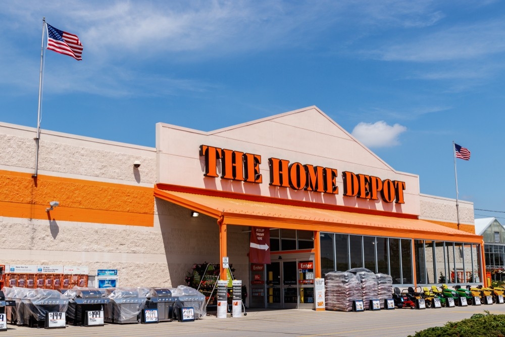 Home Depot, Lowe's Set For Share Price Gains as Demand Seen Stabilizing, UBS Says