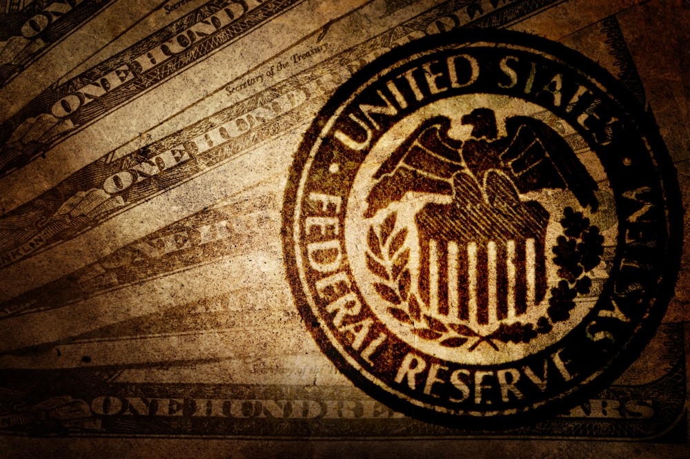 Delay in Rate Cuts Could Lead to Labor Market Deterioration, Dissenting Fed Governors Say