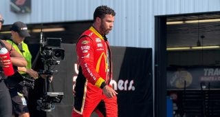 Bubba Wallace sees day end after tire goes down in Stage 2