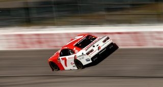 Justin Allgaier continues string of top fives, efforts to third-place finish