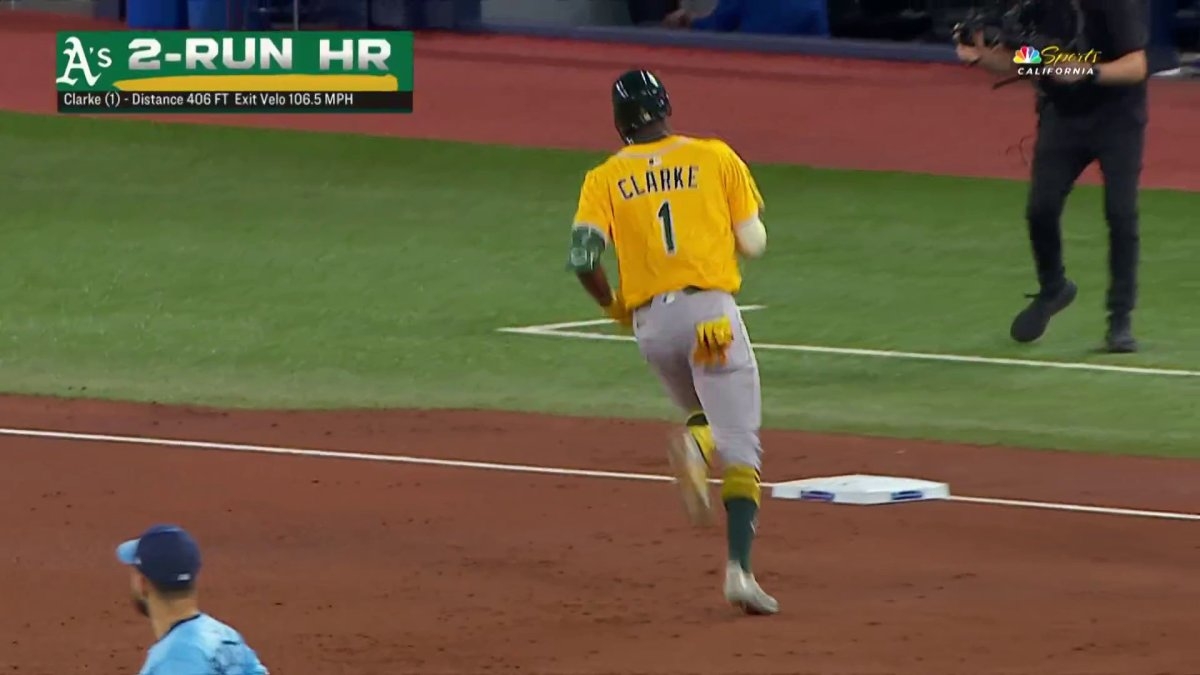 Clarke hits first MLB home run vs. Blue Jays in hometown