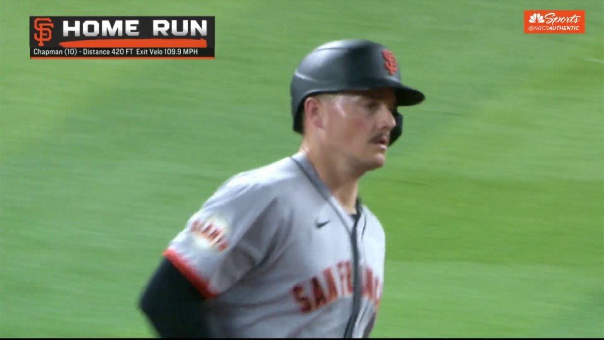 Chapman crushes homer to extend Giants' lead vs. Marlins