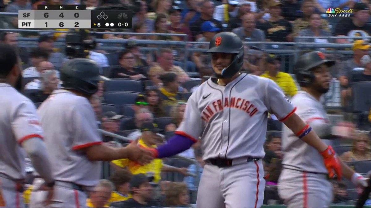 Giants shortstop Willy Adames hits team's third home run of game vs. Pirates