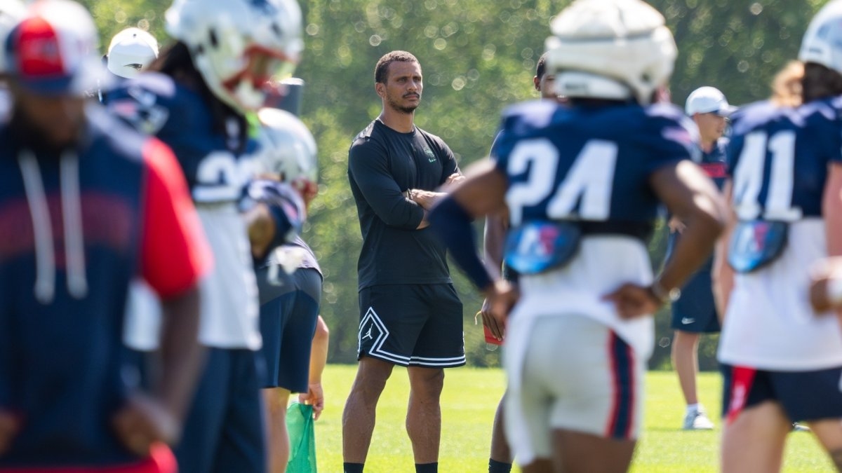 Vrabel praises Mazzulla during his visit to Patriots training camp