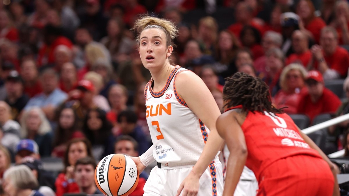 HIGHLIGHTS: Marina Mabrey scores 13 points in third quarter for Sun