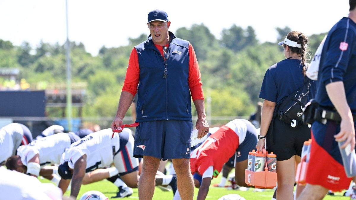 Mike Vrabel addresses turnovers from Friday's scrimmage