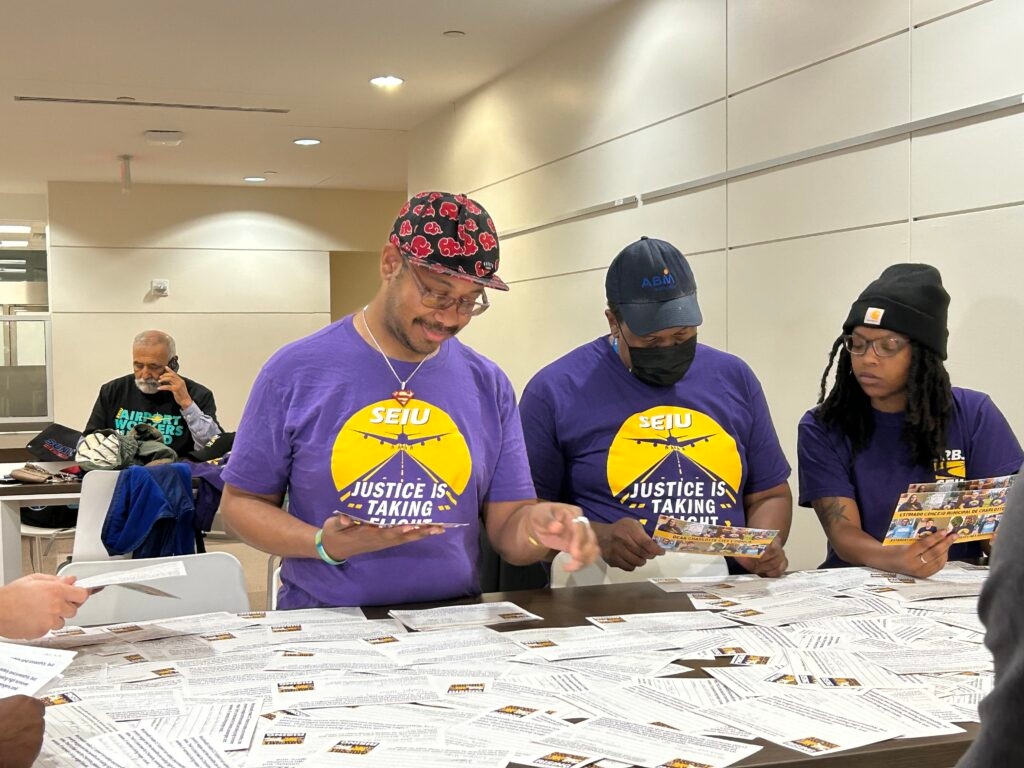 Charlotte airport employees decry working conditions at city council meeting