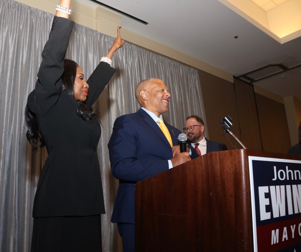 Ewing sends Stothert packing, gives heart of ‘blue dot' a Democratic mayor