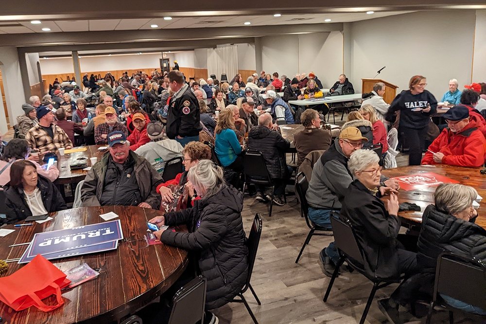 Iowa lawmakers propose restricting political party changes before caucuses, primaries