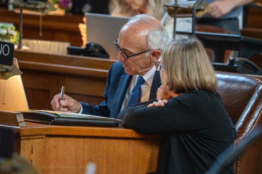 Lawmakers will try again Thursday to pass bill slowing Nebraska minimum wage increases