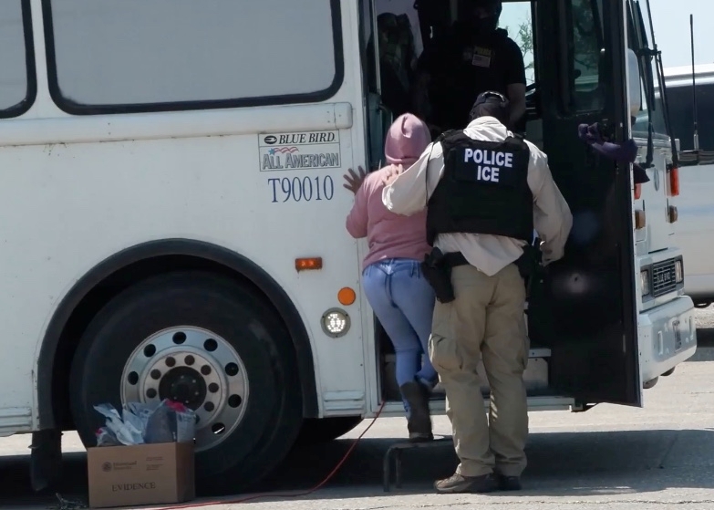 Federal officials arrest four protesters of immigration raid in Omaha
