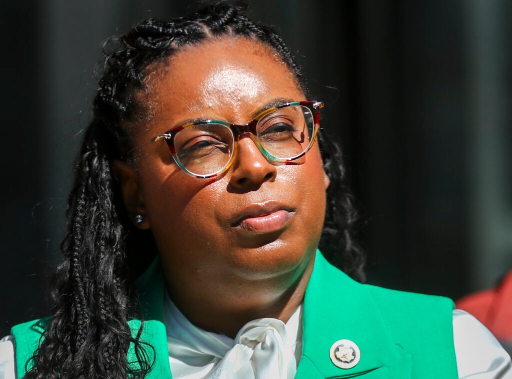 N.J. congresswoman indicted over fracas outside Newark ICE jail