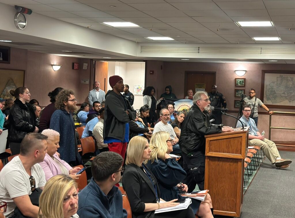 Officials move to sell county lockup amid fears of new immigrant jail