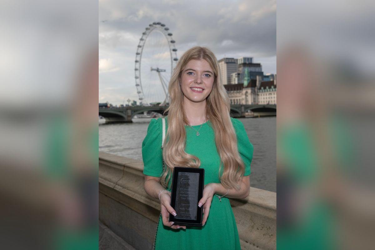 Young Cumbrian marketing entrepreneur wins national award