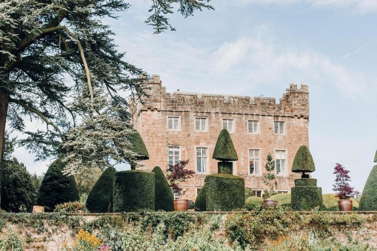 14th-century 'picture-perfect' Cumbrian restaurant with a 'glorious garden'