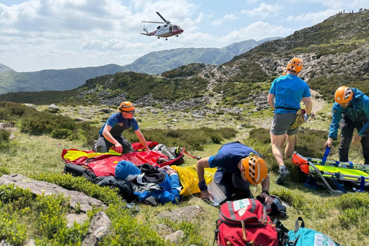 Walker rescued after suffering 'severe scalp wound' on Haystacks