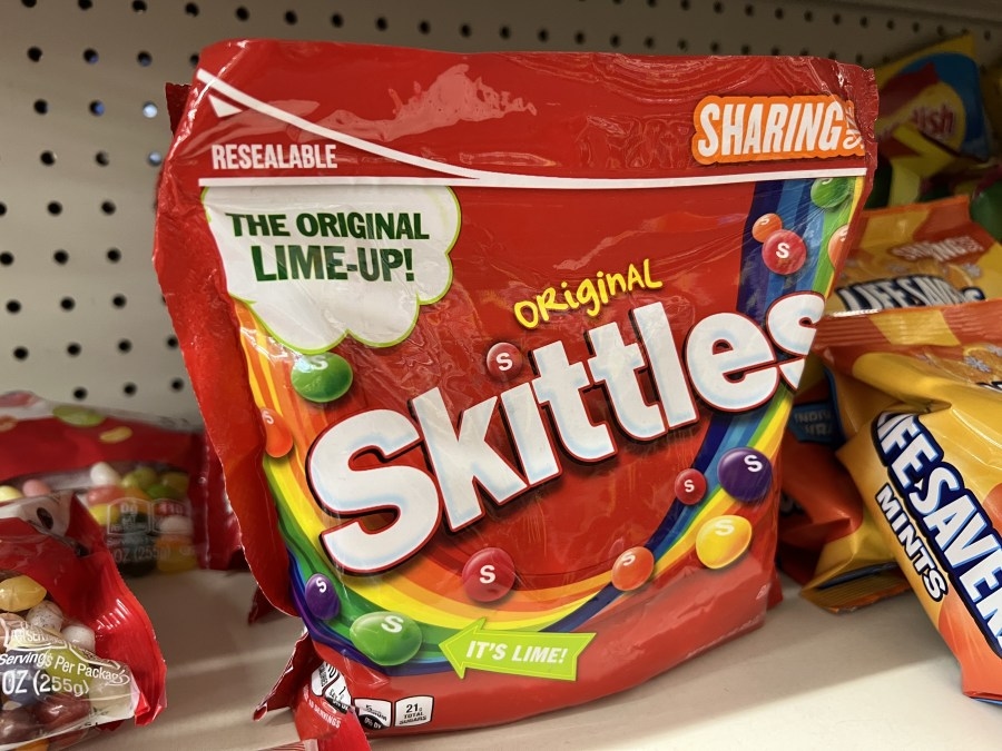 Florida deputy accused of trying to smuggle drugs in Skittles bags