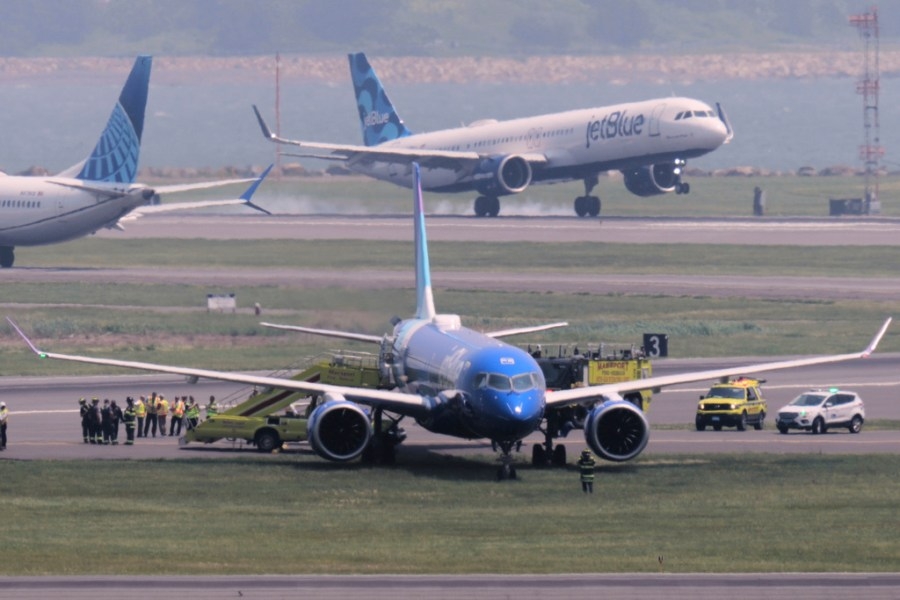 JetBlue plane veers off Boston runway after landing; none injured