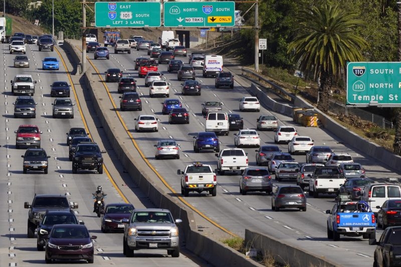 Some states seek to ban driver's licenses for those in US illegally