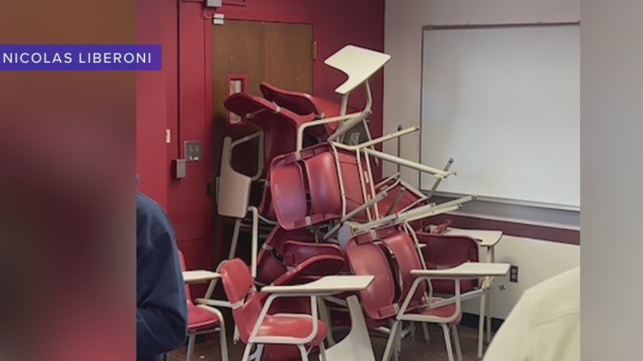 FSU student describes barricading door during shooting