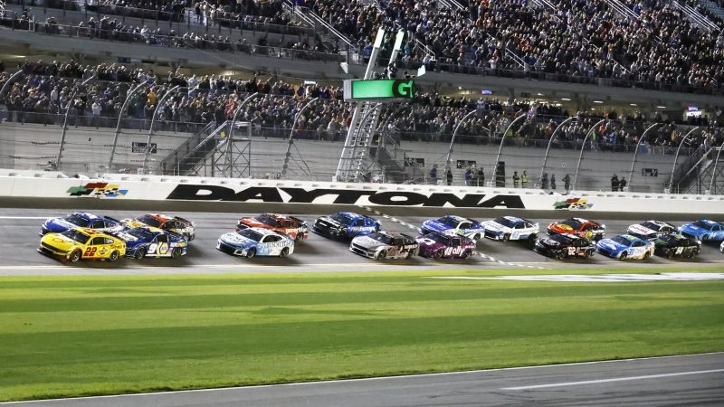 Daytona 500: Married couple met at NASCAR's biggest race