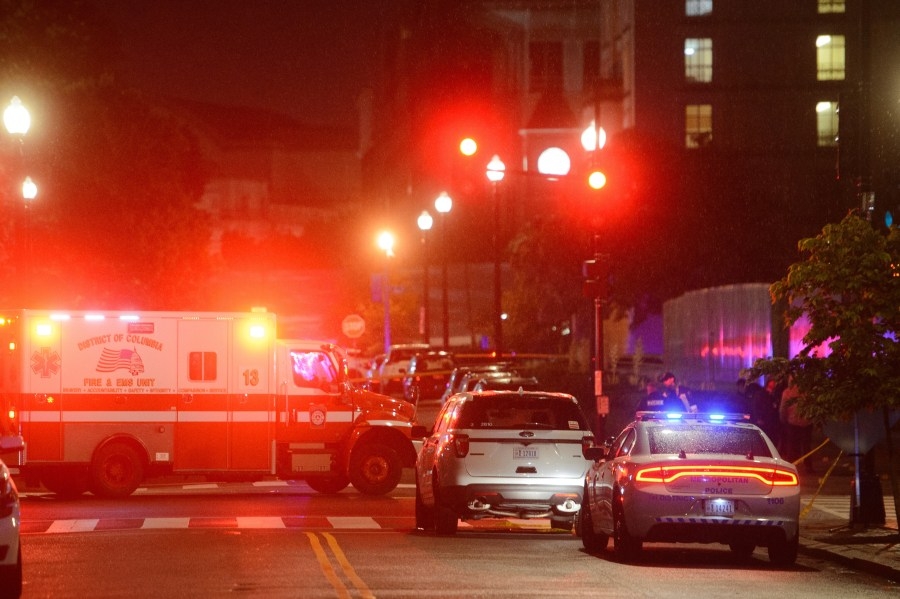 Jewish museum suspect seemed ‘distraught,' confessed: Witness