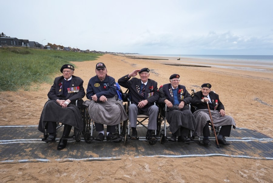 81 years later, veterans honor legacy of fallen D-Day heroes