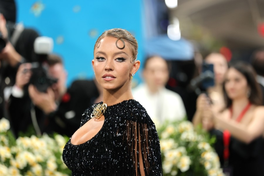 Sydney Sweeney selling soap made from own bathwater