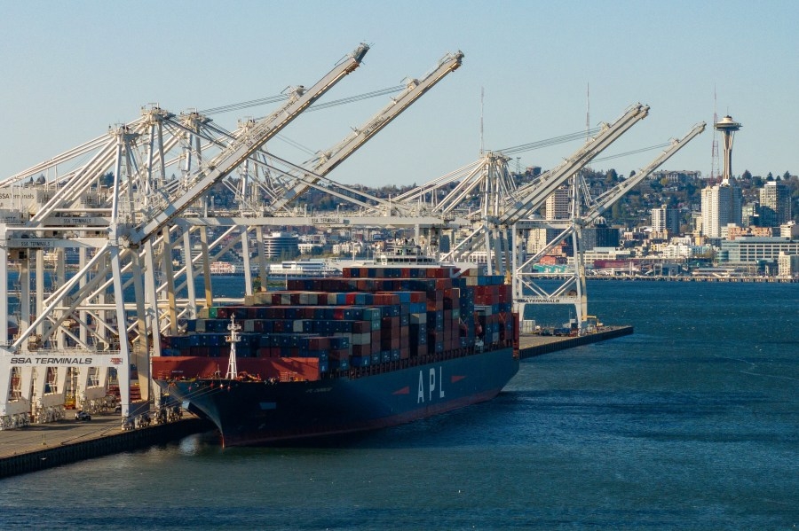 Seattle port busy now, but shipping gaps loom: Commissioner