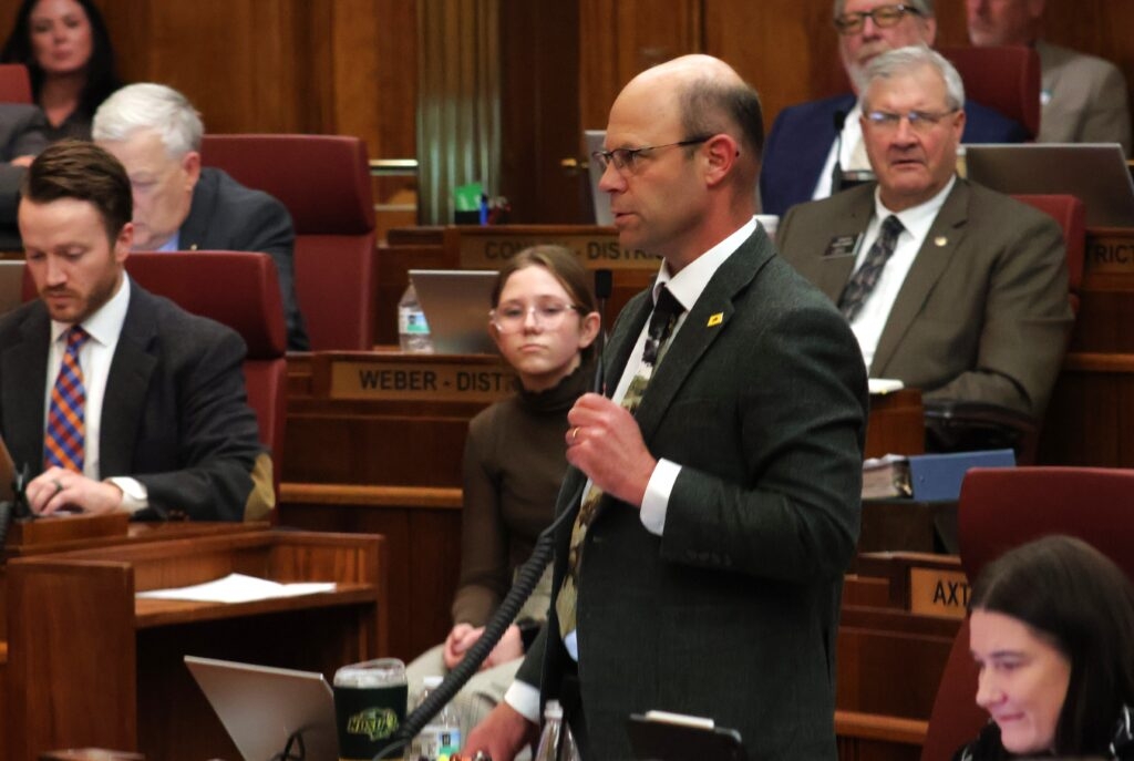 Bill to ban student cellphone use fails in ND Senate; House expected to take up issue Monday