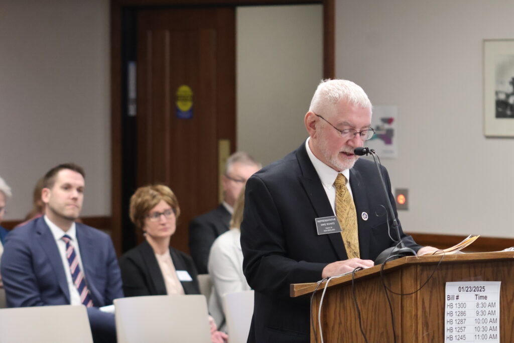 Voter registration, campaign finance reporting debated by North Dakota lawmakers